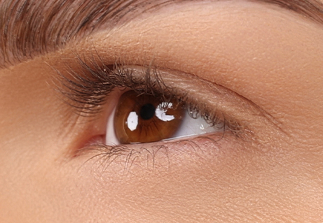 Close-up of an eye with short eyelashes